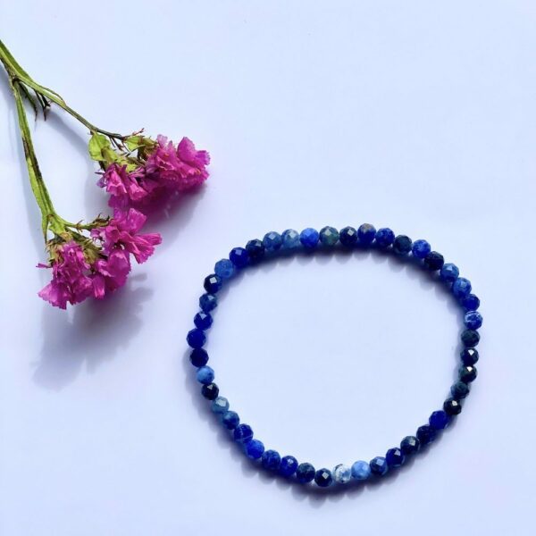 Rose providence bracelet facettes lapis lazuli
